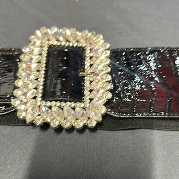 Sleek Black Belt with Ornate Silver Buckle - Picture 2 of 3